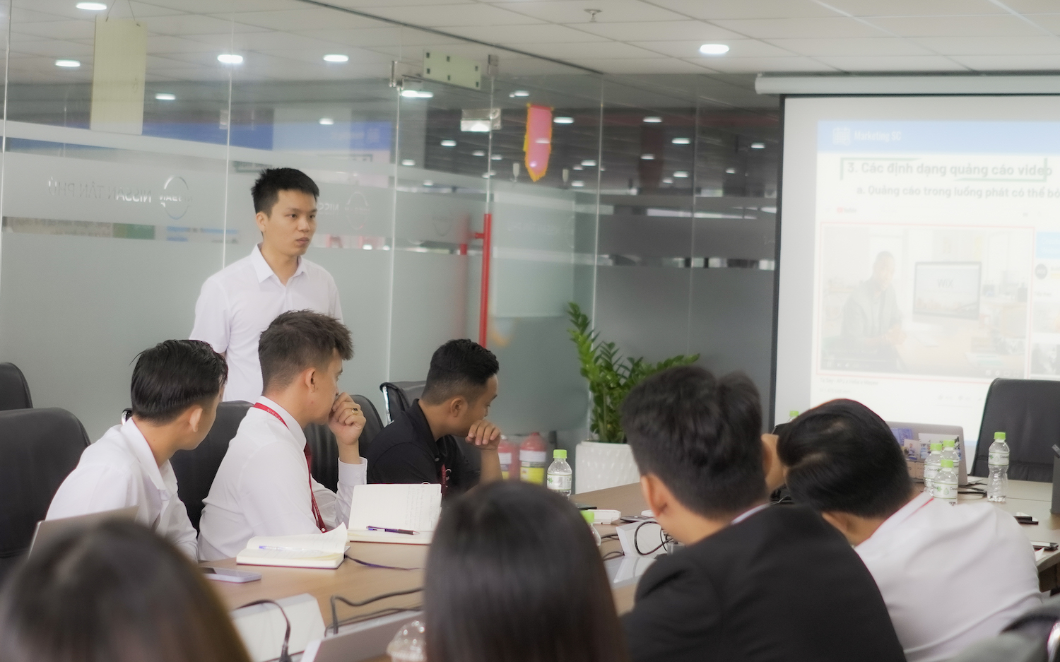 Buổi đào tạo nội bộ cho phòng kinh doanh Nissan 3S Hồ Chí Minh   