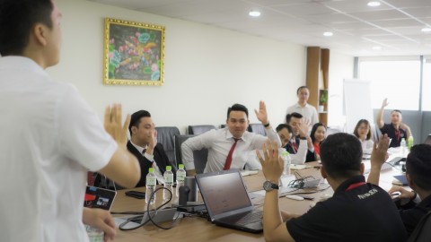 Buổi đào tạo nội bộ cho phòng kinh doanh Nissan 3S Hồ Chí Minh   
